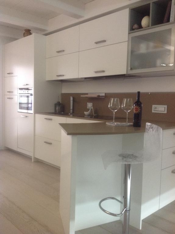 Home White Λάιβες Εξωτερικό φωτογραφία