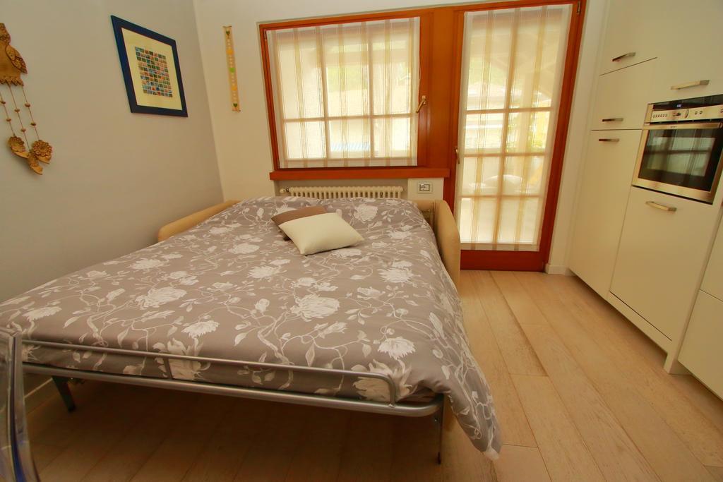 Home White Λάιβες Εξωτερικό φωτογραφία