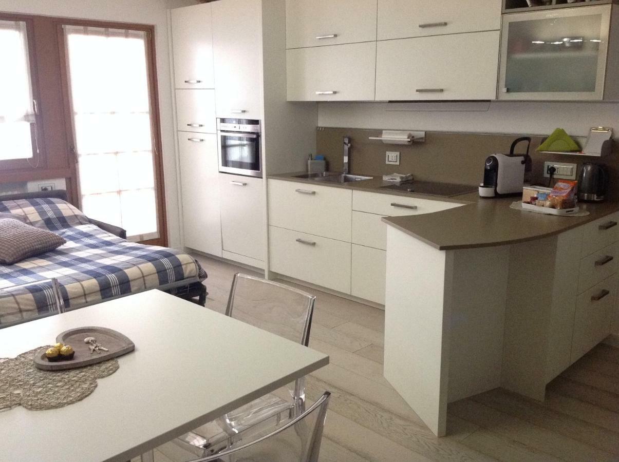 Home White Λάιβες Εξωτερικό φωτογραφία